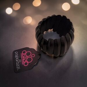 paparazzi Black Chunked Hair Coil